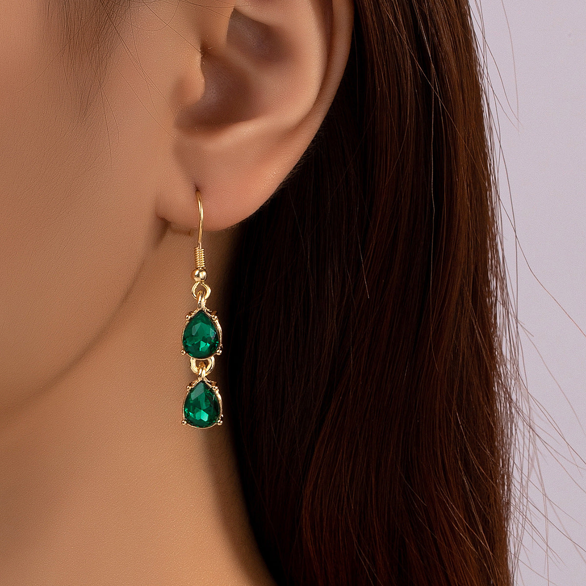 Style Vintage Emerald Water Drop Zircon Ear Earrings