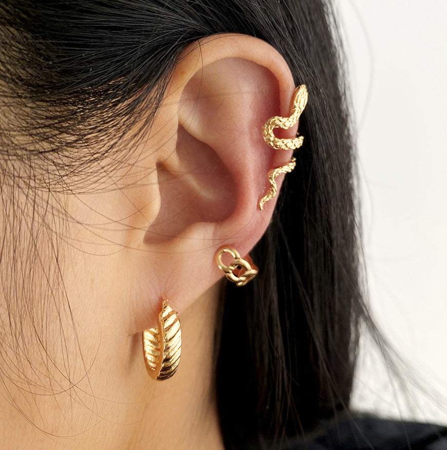 Creative Simple Personalized Golden Leaf Hollow Ear Clip