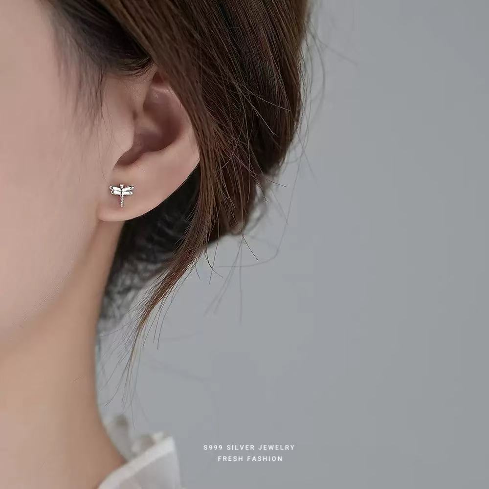 Female Niche Commuter Ear Bone Simple Graceful Stud Earrings
