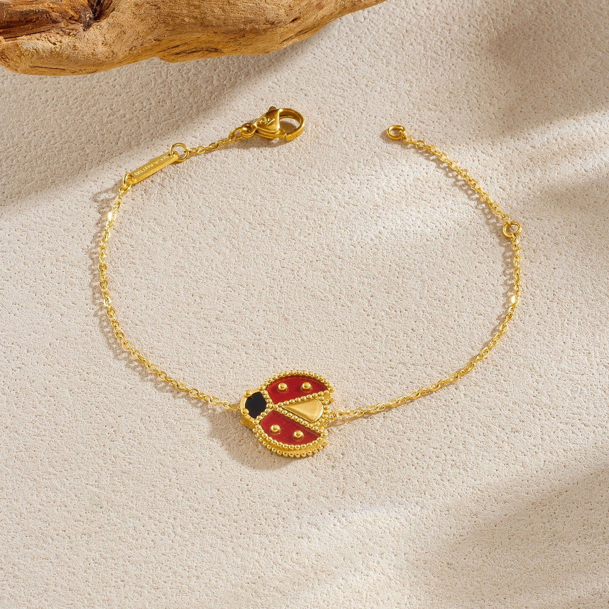 Slouchy Hot Ladybug Gold-plated Clavicle Chain Jewelry Set
