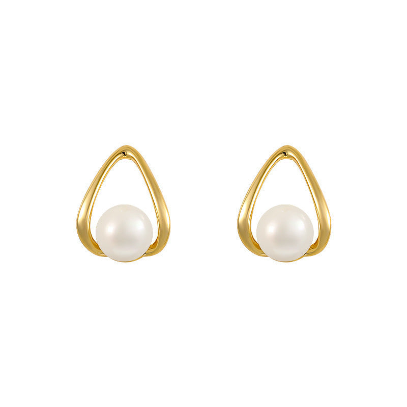 Women's Pearl Niche Design Frosty Style Trendy Earrings