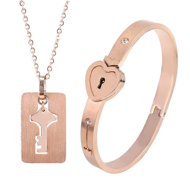 Women's & Men's Valentine's Day Gift Titanium Steel Couple Lock Heart Key Bracelet
