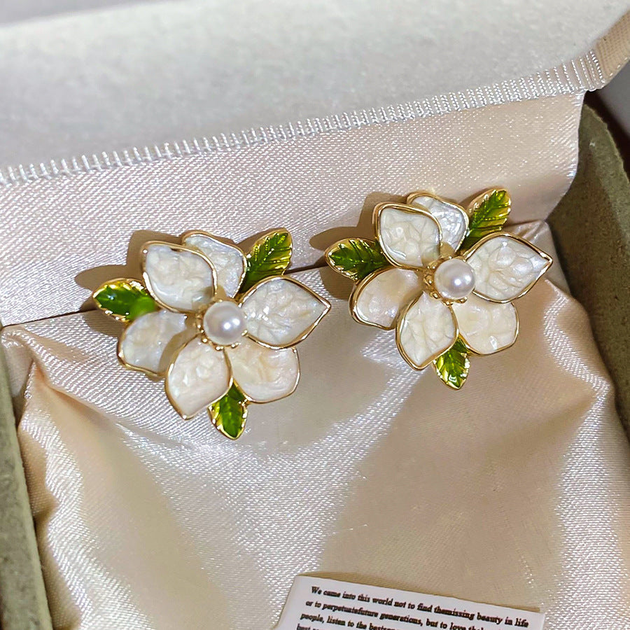 Jardin Monet Blue Glaze Flowers Pipa Pearl Chinese Retro Light Stud Earrings