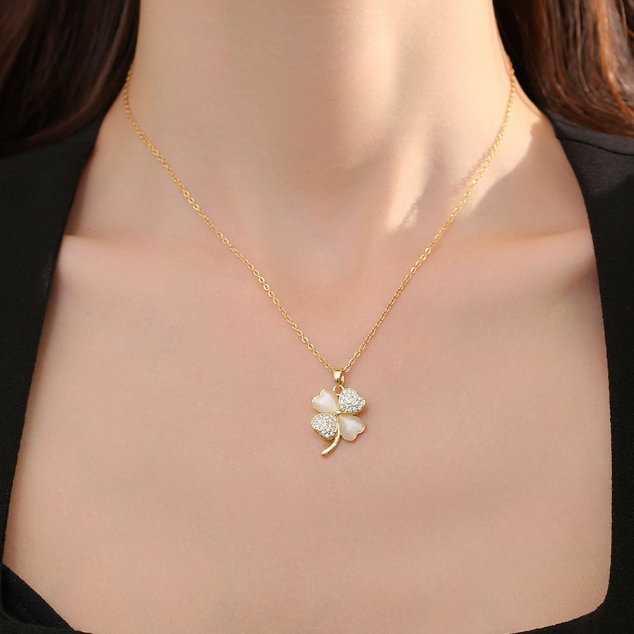 Women's Lucky Four-leaf Clover Special Interest Light Luxury Simple Clavicle Necklaces