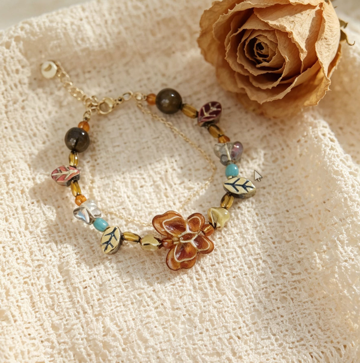Women's Light Luxury Design Elegant Butterfly Beaded Exotic Ethnic Style Bracelet