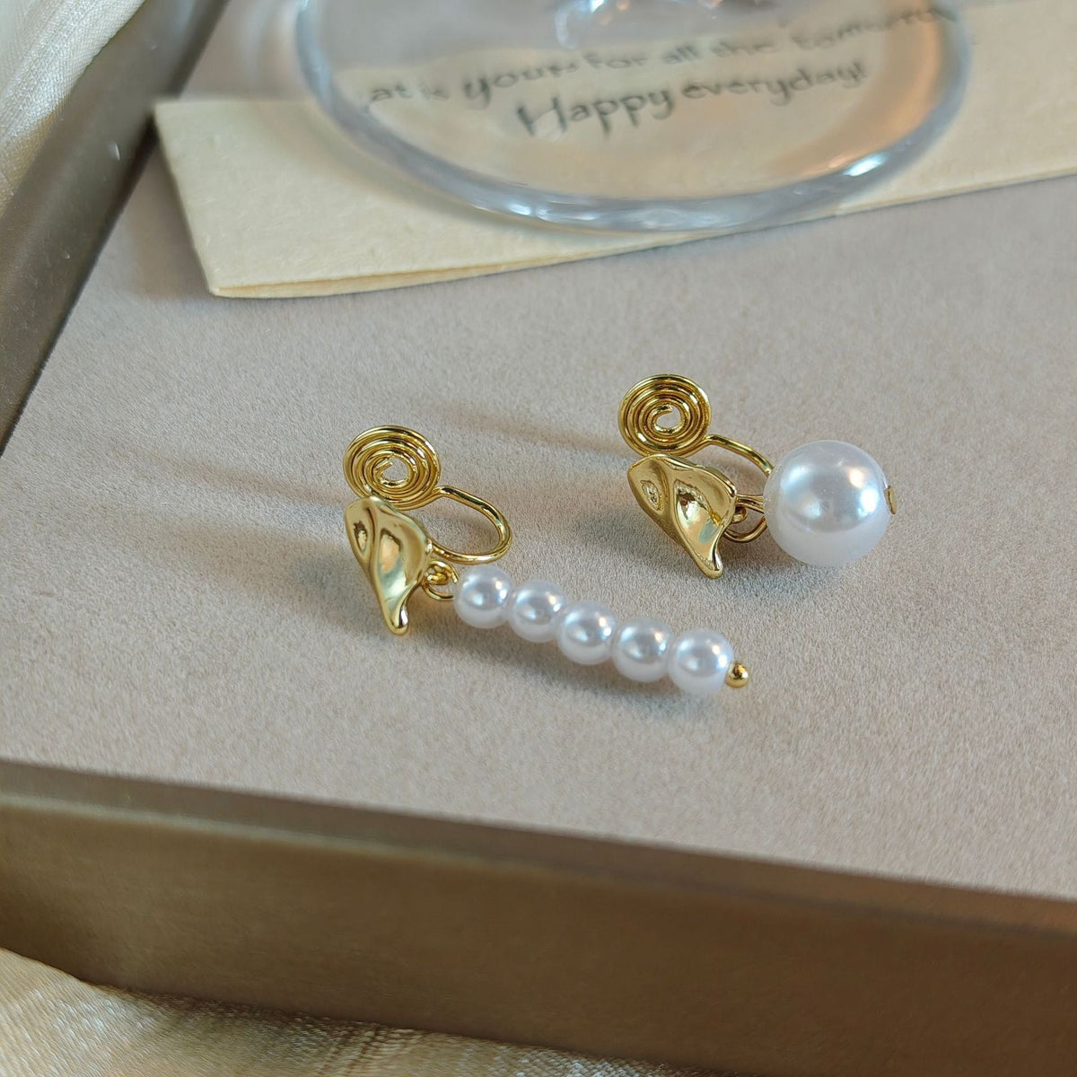 Mosquito Coil Flower Pearl Butterfly Design Light Luxury High-grade Female Ear Clip