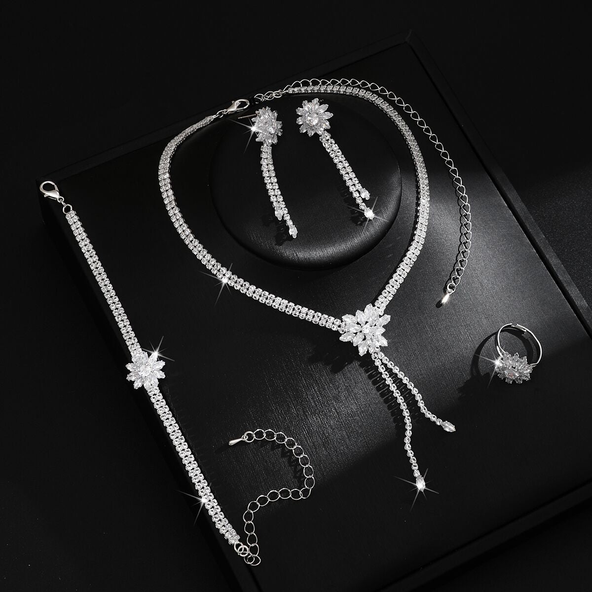 Women's Snowflake Tassel High Sense Wedding Light Jewelry Set