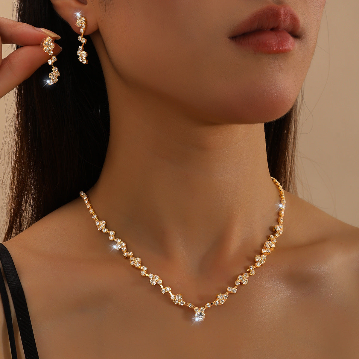 Fashion Claw Chain Three-piece Full Diamond Jewelry Set