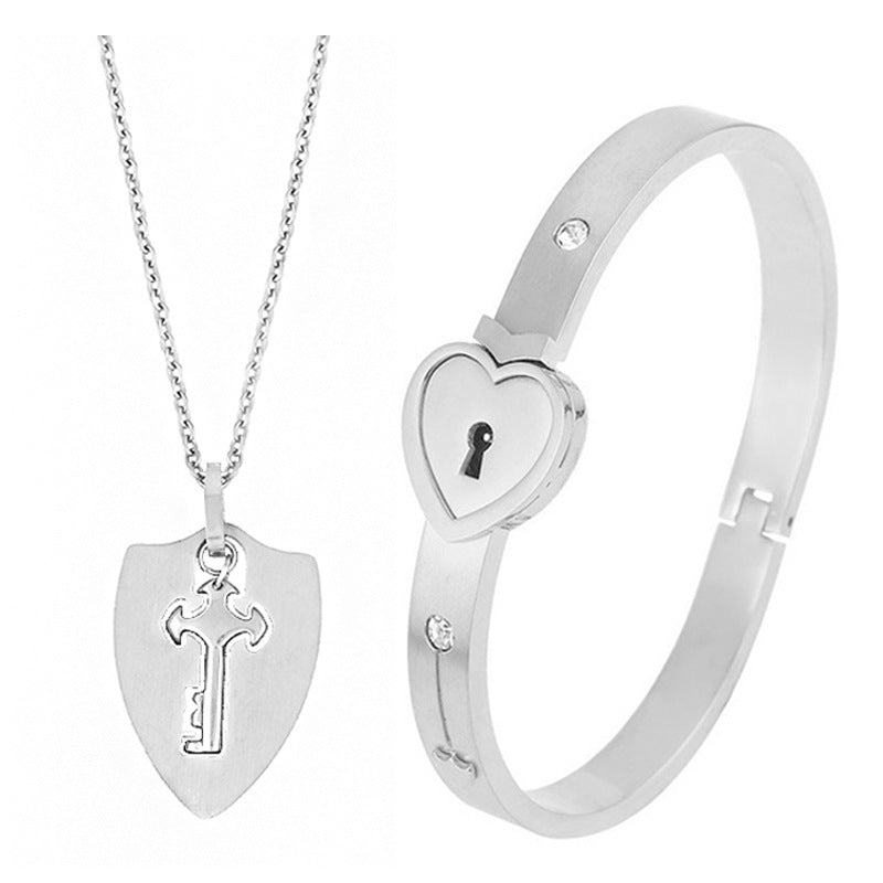 Women's & Men's Valentine's Day Gift Titanium Steel Couple Lock Heart Key Bracelet
