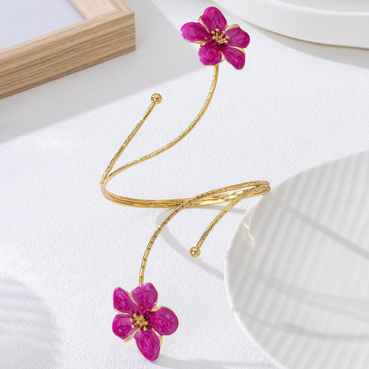 Women's Metal Flowers Openings Armband Adjustable Enamel Bracelet
