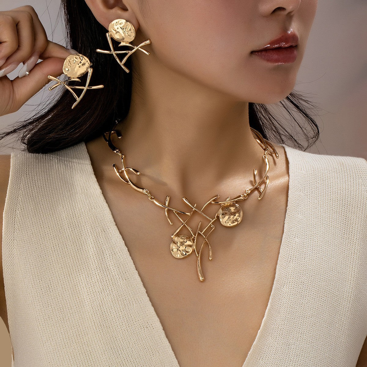 Branches Tendrils Metal Wafer Collision With Lines Lifting Wear Artistic Jewelry Set
