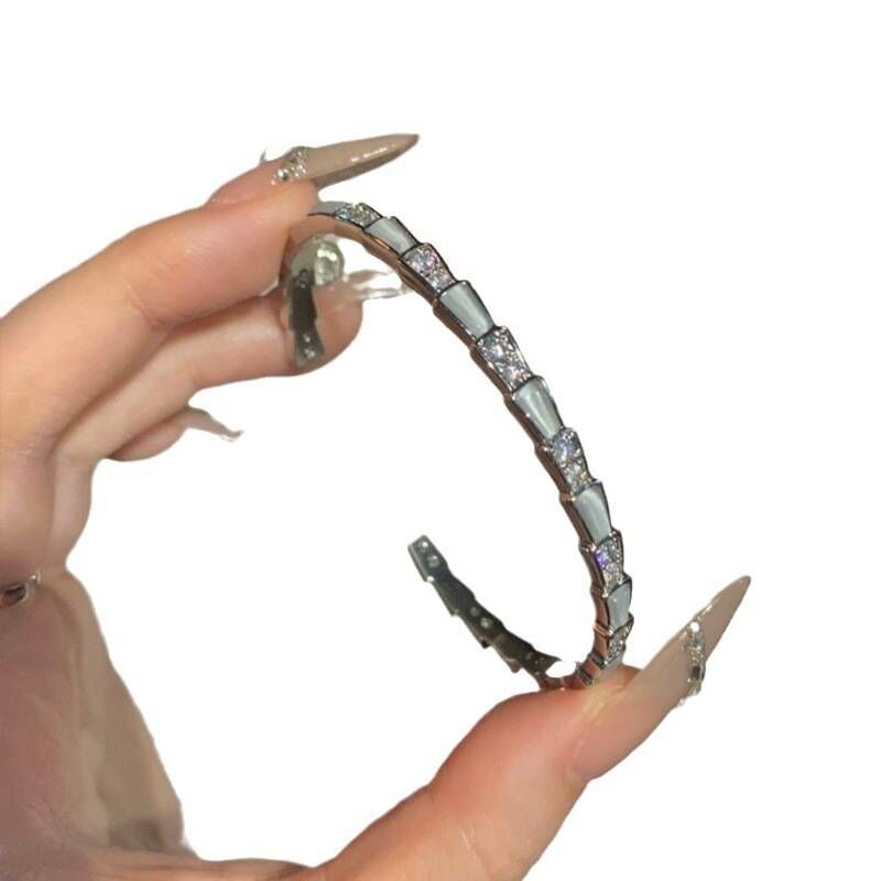 Fritillary Snake-shaped Snake Bone Rhinestone Texture Zircon Light Luxury Bracelet