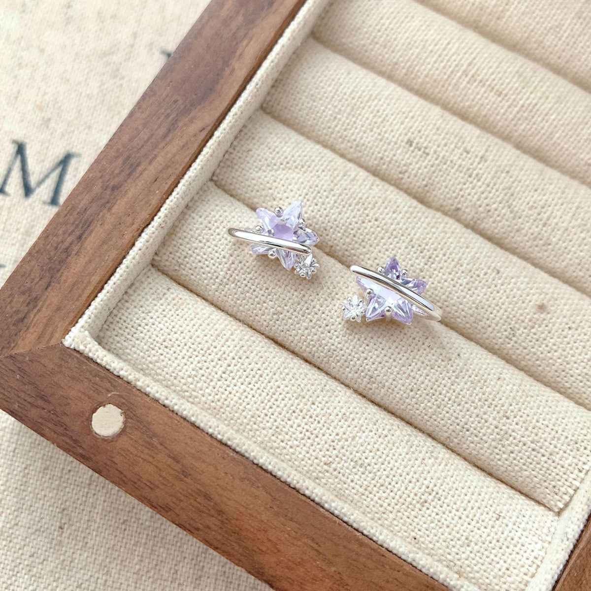 Women's Pink Blue Star Ear Track Swing Exquisite Small Versatile Commuter Stud Earrings