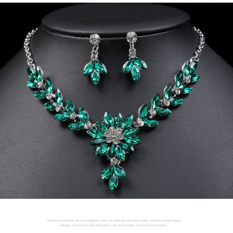 Two-piece Vintage Crystal Contrast Color Fashion Necklaces