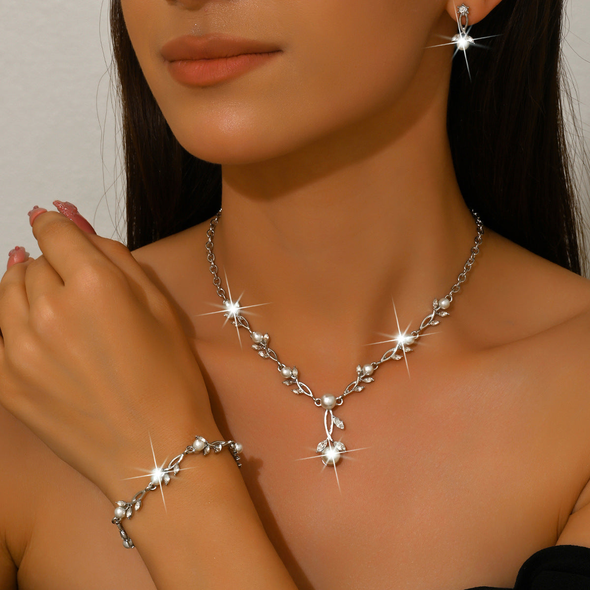 Women's High-grade Entry Lux Elegant Temperamental Minority Clavicle Pearl Pendants