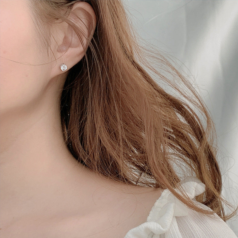 Moissanite Sterling Sier Needle Design Sense Delicate Stud Earrings