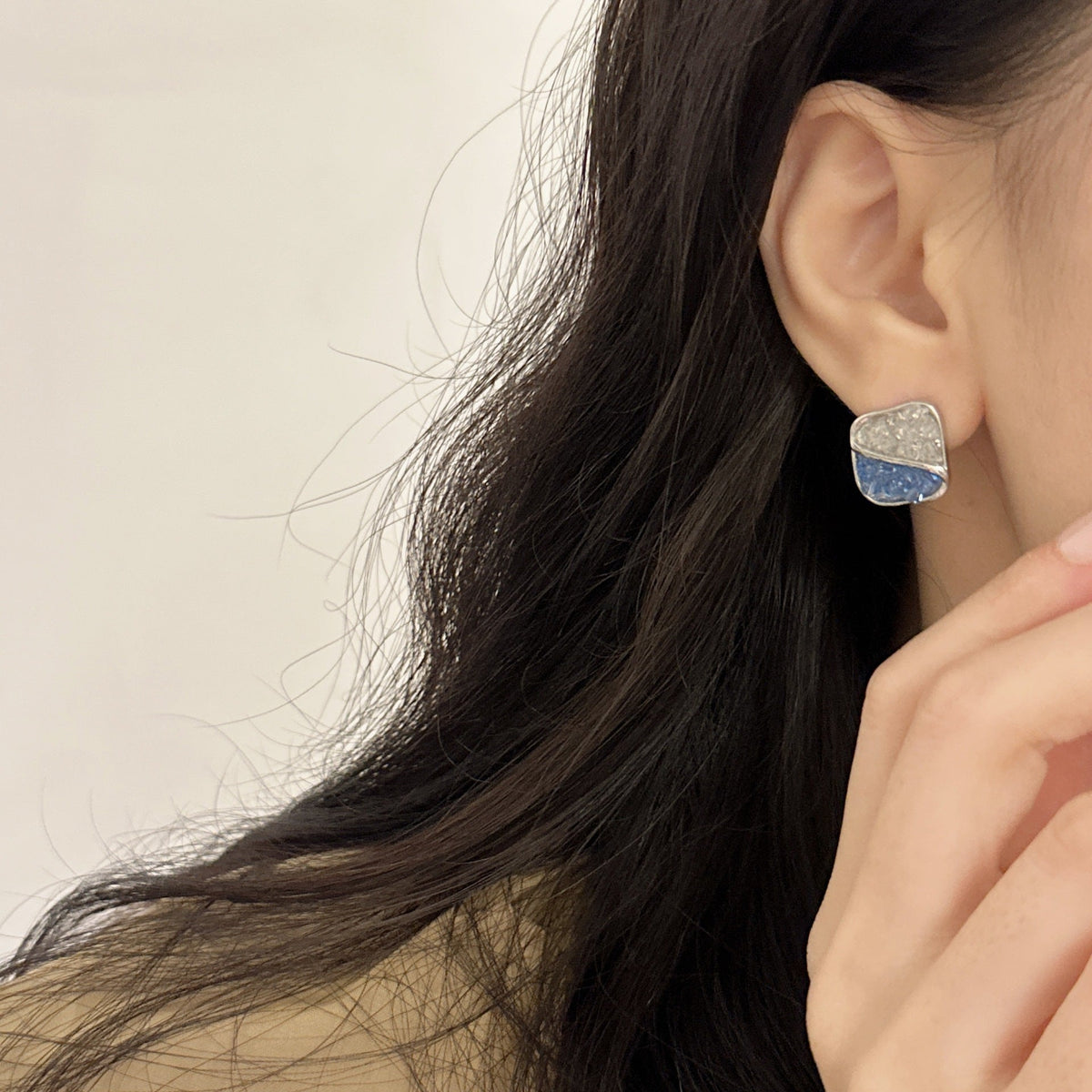 Sier Needle Light Luxury High-grade Gradient Crystal Design Square Color Earrings