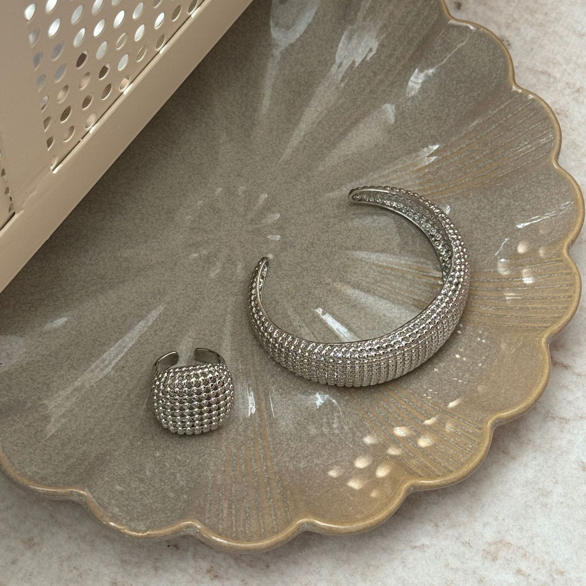 Women's Texture Collection Stylish Unique Temperament Twin Wear Rings