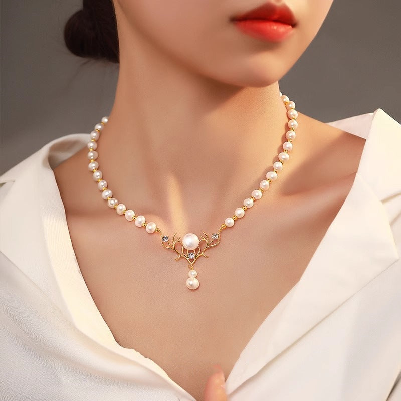 Elegant One Deer Have You Pearl Necklaces