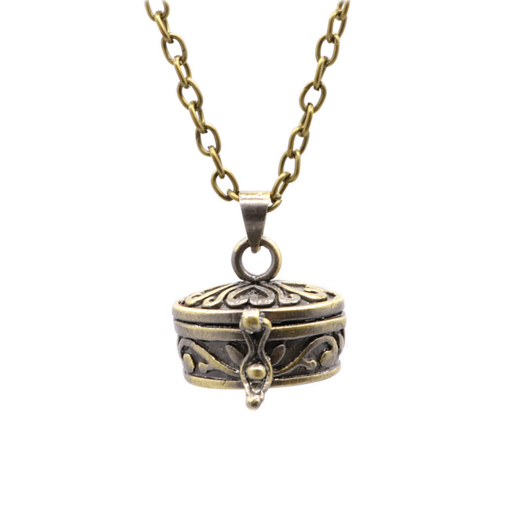 Women's Bronze Distressed Buckle Storage Commemorative Pendant