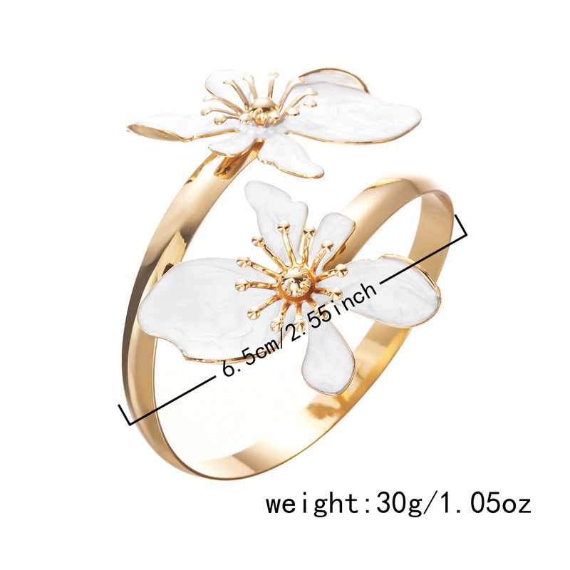 Personalized Metal Flower Oil Dripping Exquisite High-grade Light Bracelet