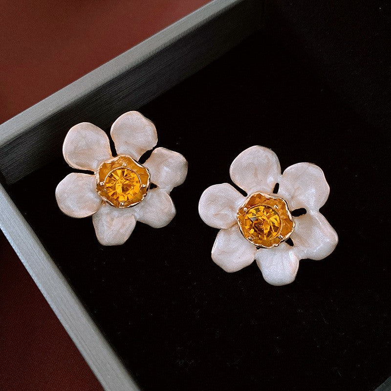 Sier Pearl Flower Temperamental Niche High-grade Earrings