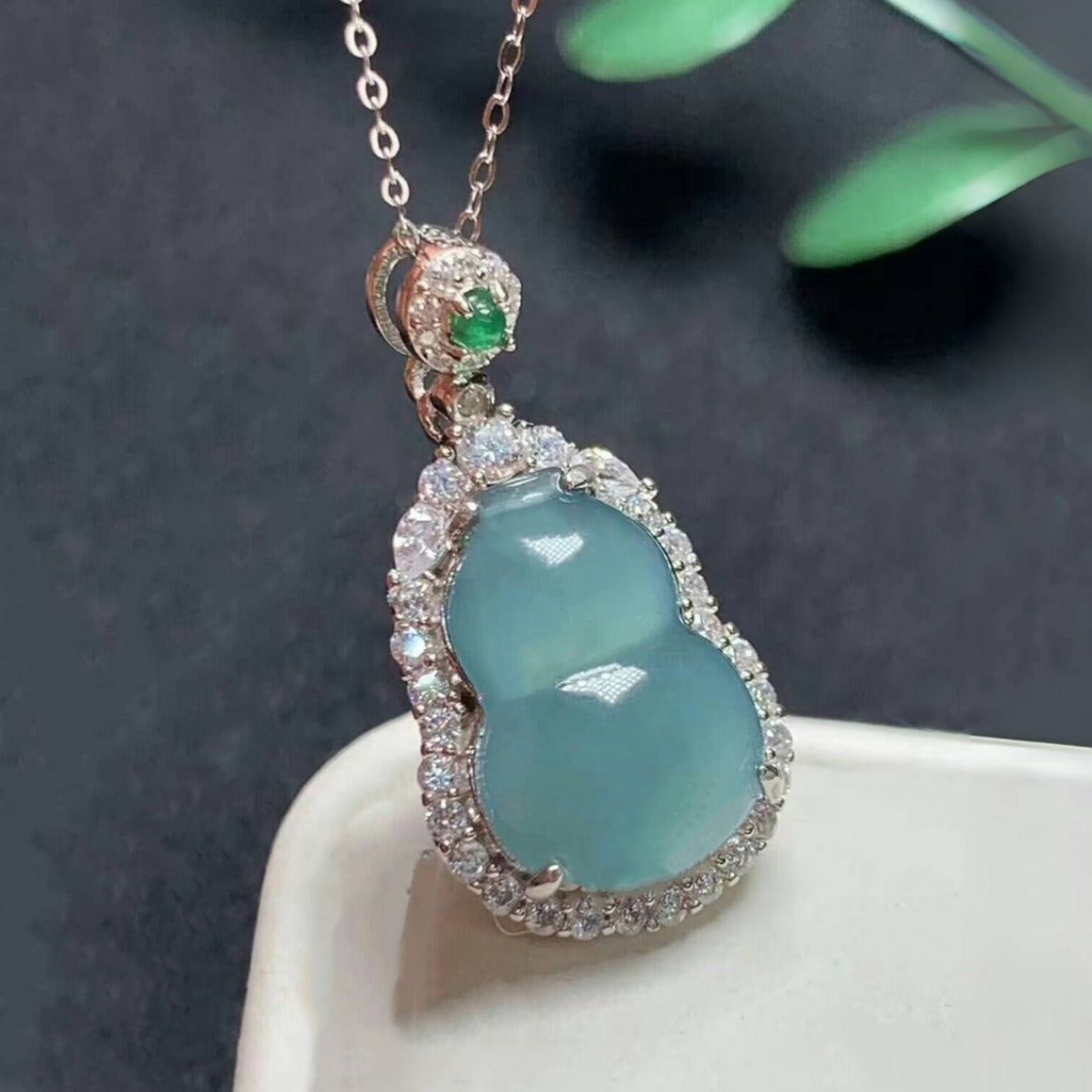 A- Level Jade Blue Water Calabash Pendent Sier Inlaid Pendant