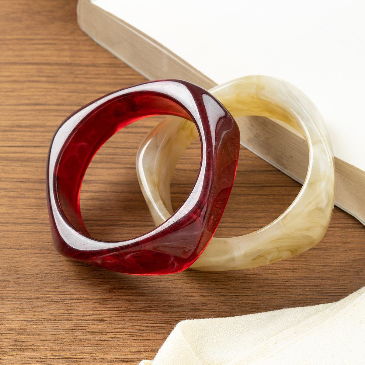Women's Irregular Blooming Resin Curved Girlfriends Rings
