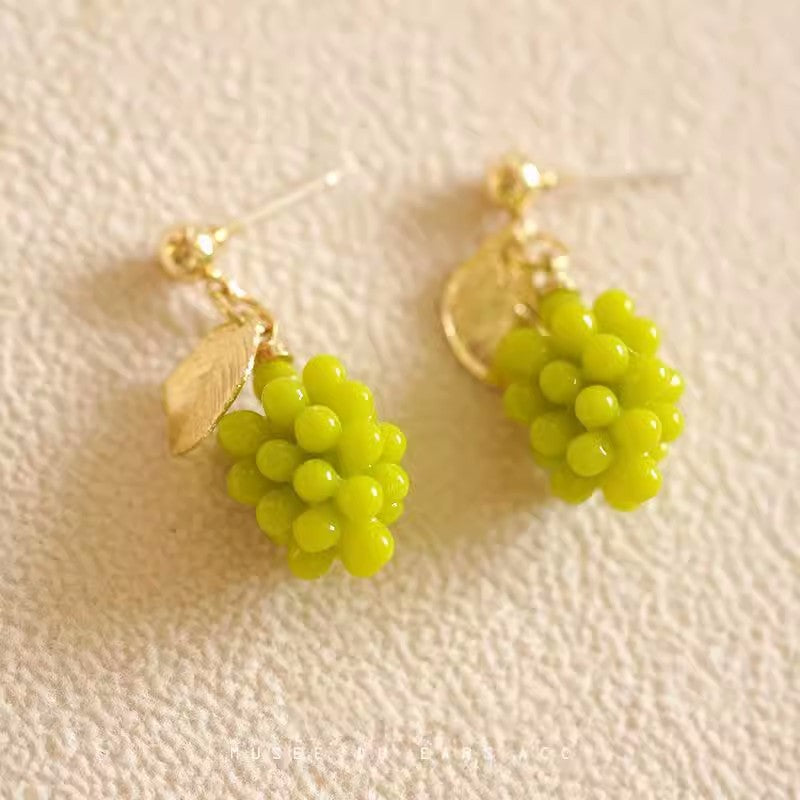 Special Offer Pure Nail Small Kind Of White Fungus Green Earrings