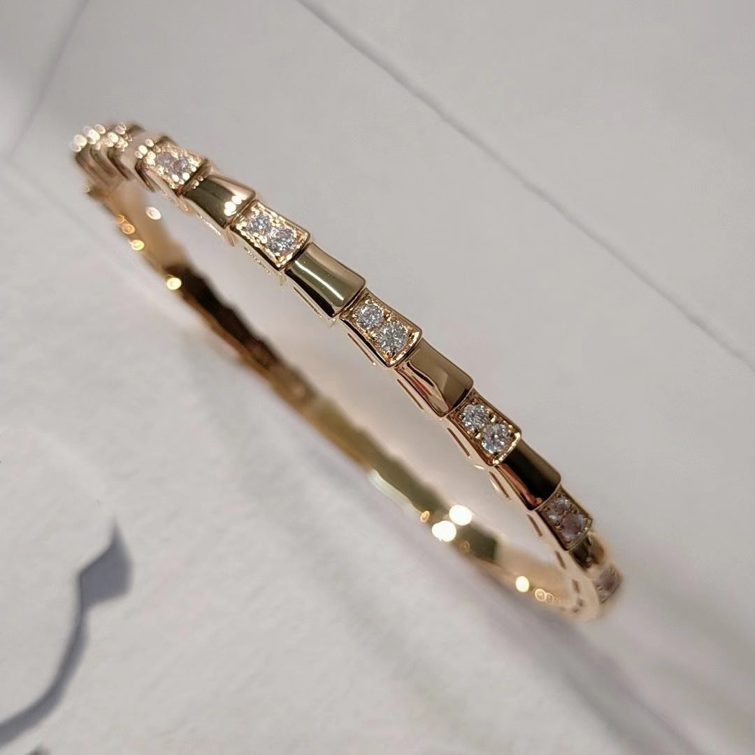 Gold High Version White Shell Snake-shaped Bracelet
