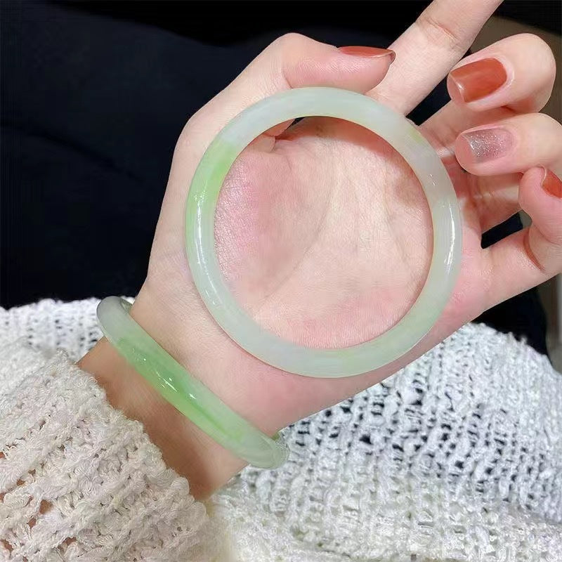 Women's Thick Type Round Glass Unknown Spring Bracelets