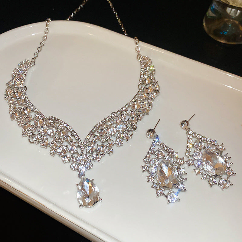 Women's Style Geometric Water Drop Fashion Short Light Jewelry Set