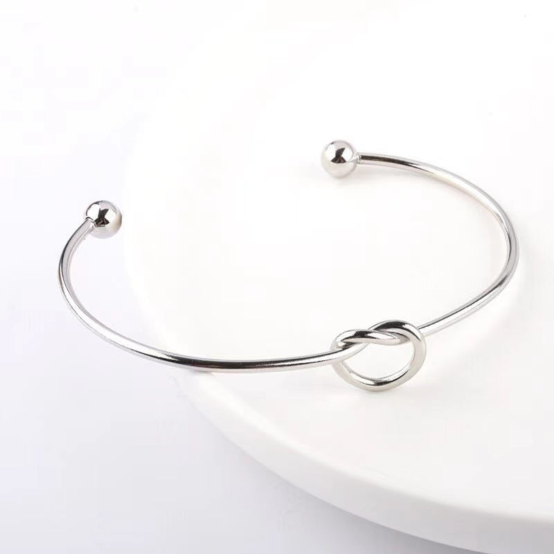 Steel Fashion Simple Heart-shaped Knotted Opening Bracelets