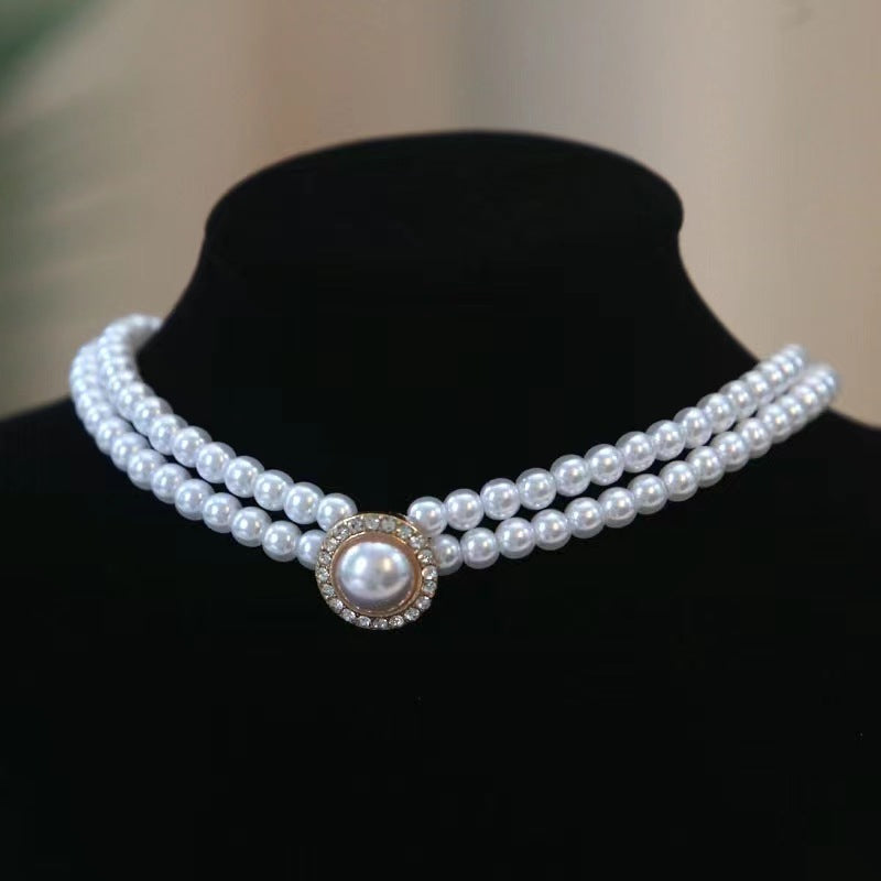 Style Oval Emerald Hepburn Graceful French Pearl Clavicle Jewelry Set