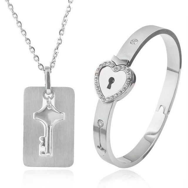 Women's & Men's Valentine's Day Gift Titanium Steel Couple Lock Heart Key Bracelet
