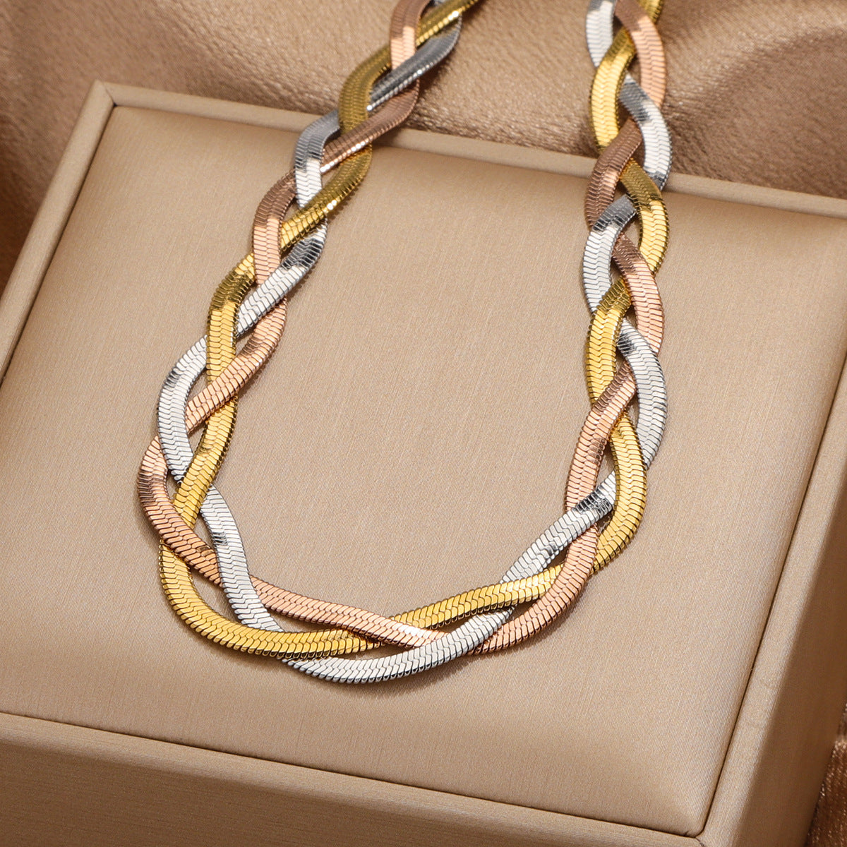 Personalized Woven Titanium Steel Twin Female Choker Necklace
