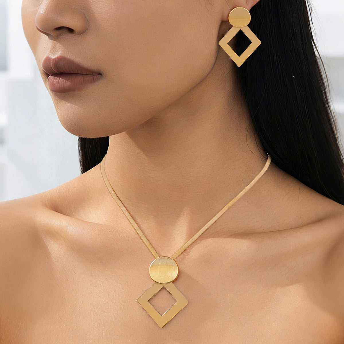 Women's Elegant Geometric Ear Fashion Chain Like Flat Jewelry Set