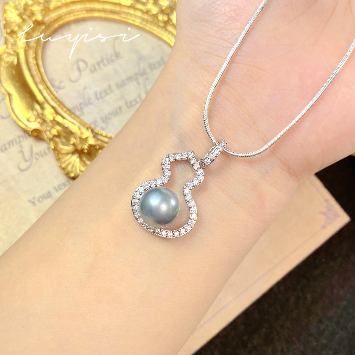 Luxury Minority Senior Perfect Circle Fu Lu Retro Necklaces