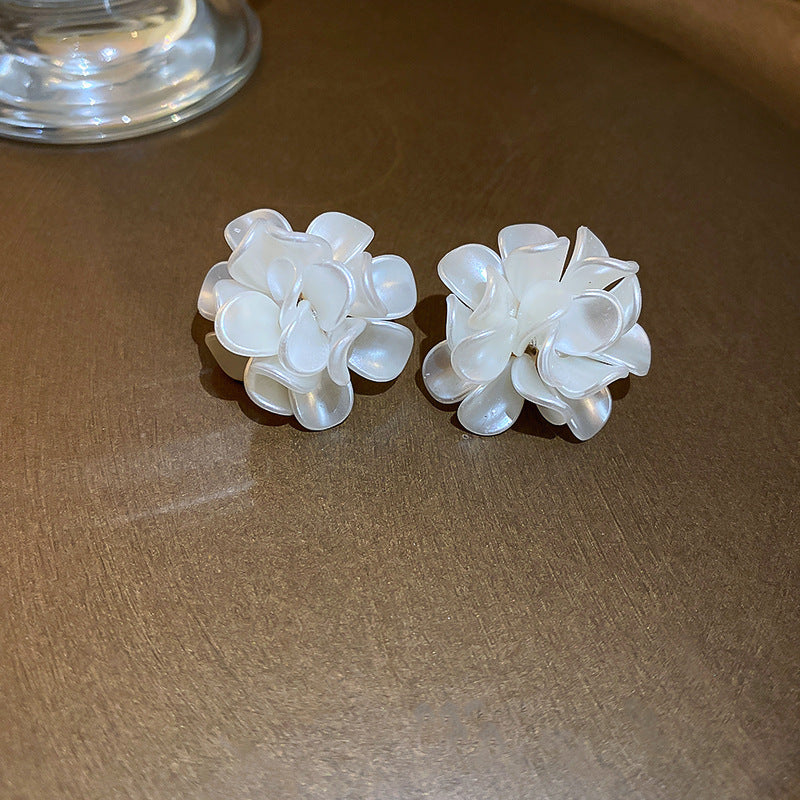 Sier Pearl Flower Temperamental Niche High-grade Earrings