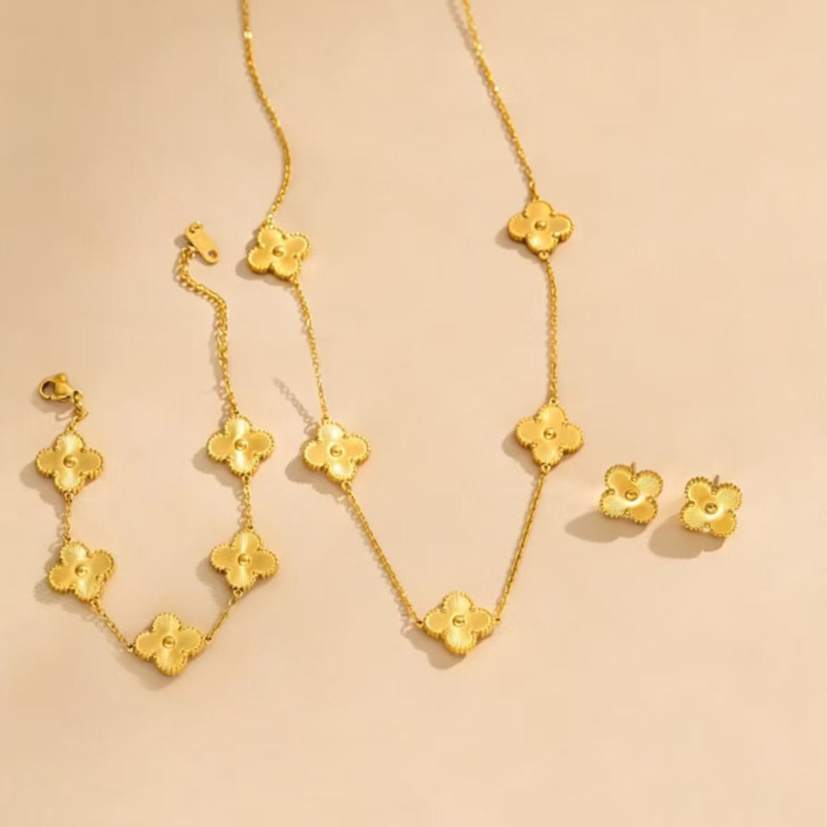 Flower Clover Titanium Steel Affordable Luxury Necklaces