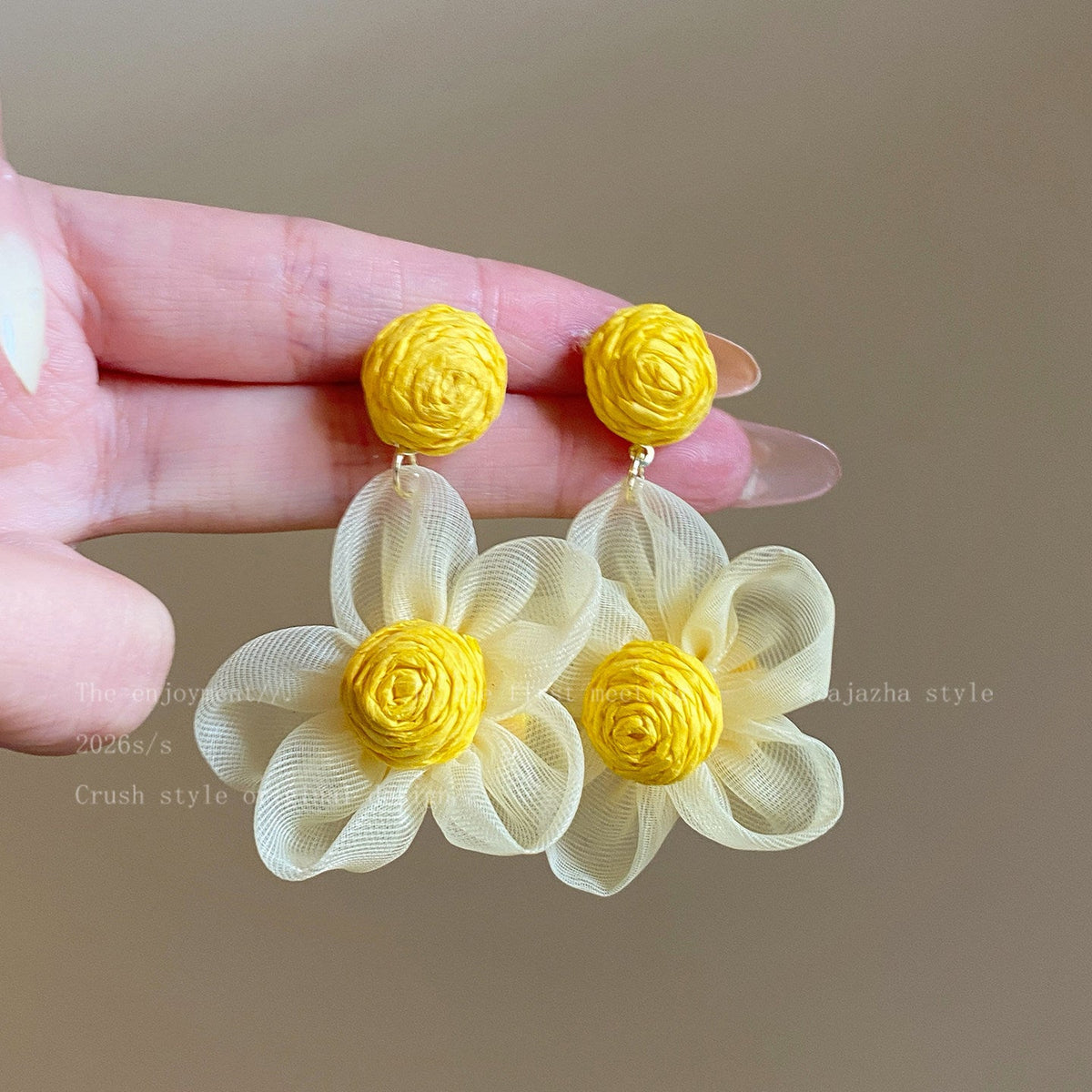 Style Flower Female Design High-grade Ear Giant Rings