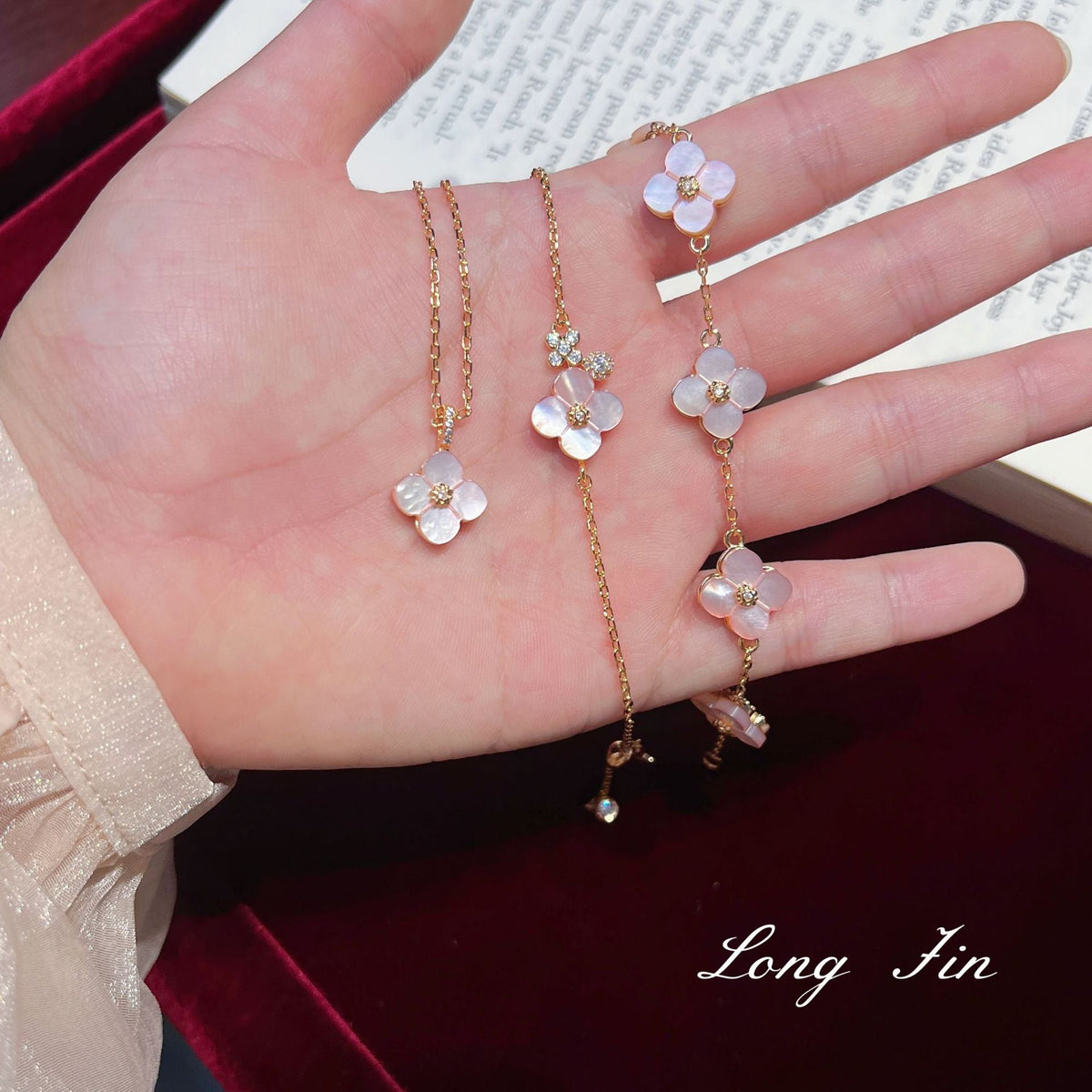 Retro High-grade Light Luxury Cherry Blossom Pink Jewelry Set