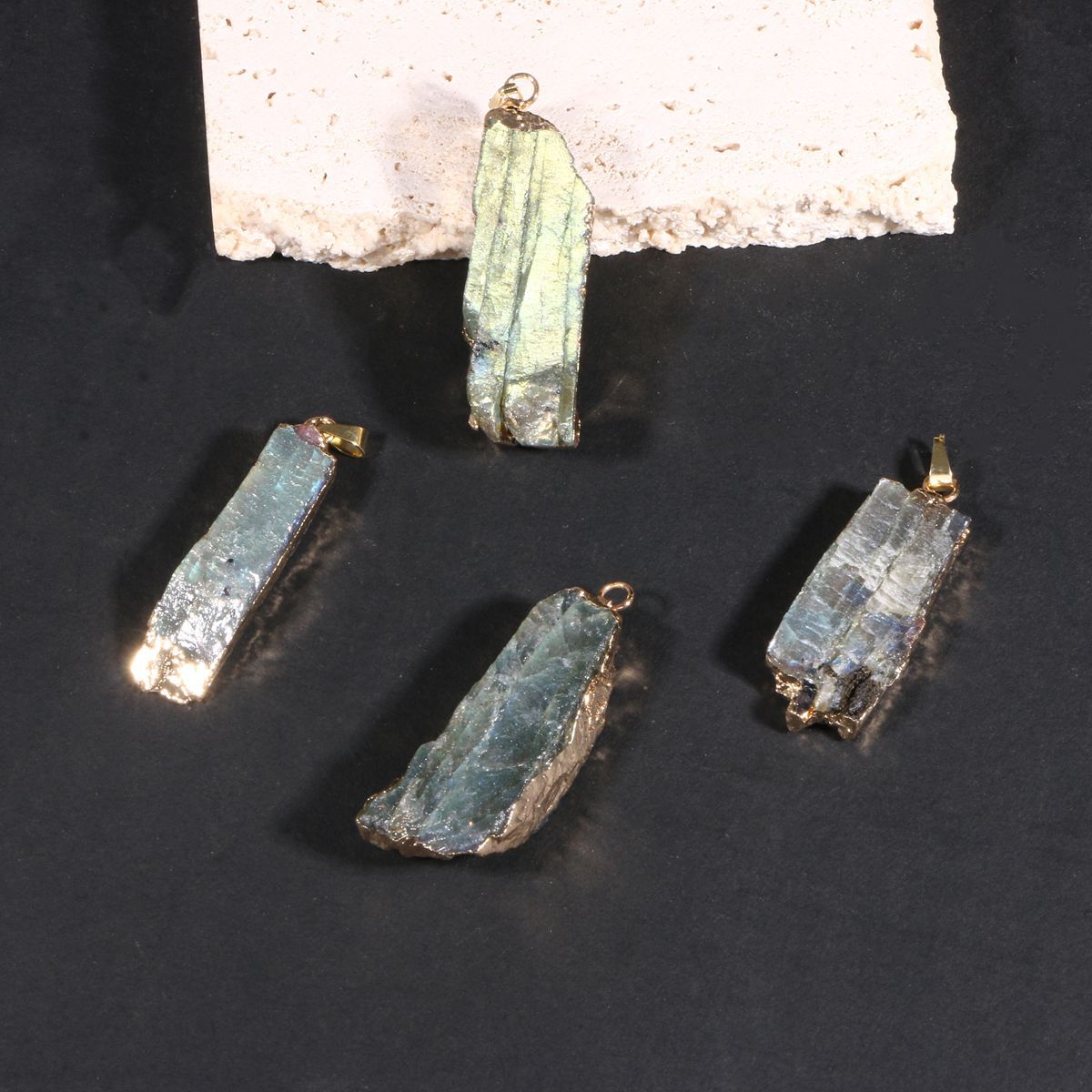 Natural Stone Rough Crystal Electroplated Gilding Labradorite Edging Personality With Pendant