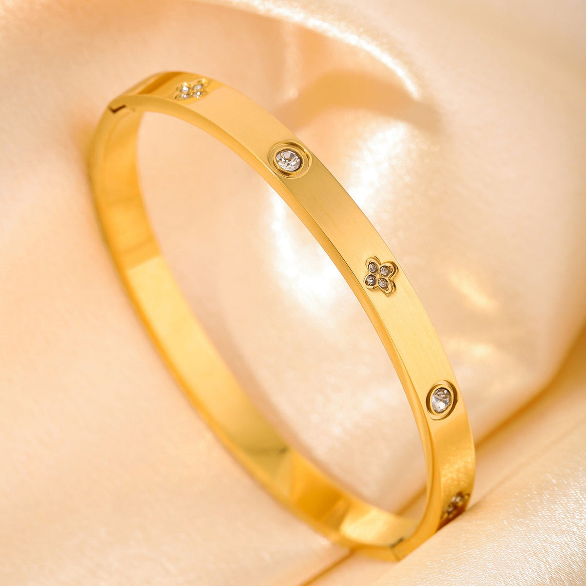 Light Luxury Stainless Steel Inlaid Zircon Temperamental Minority Simple High-grade Bracelets