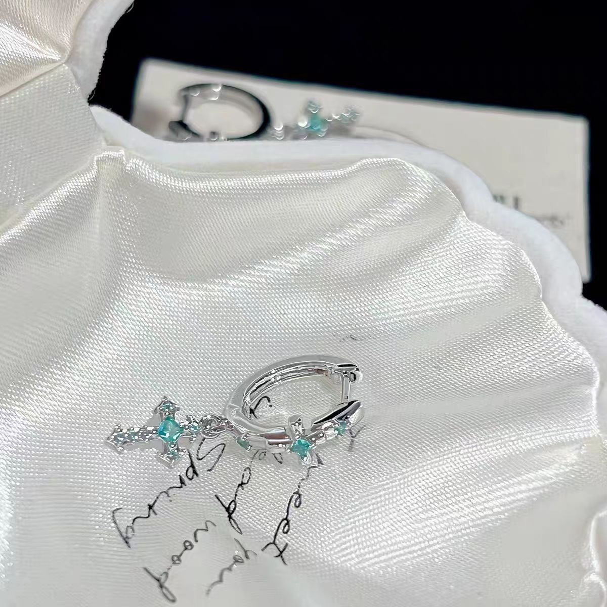 Pa Green Zirconium Umbilicaria Bone Nail Collection Earrings