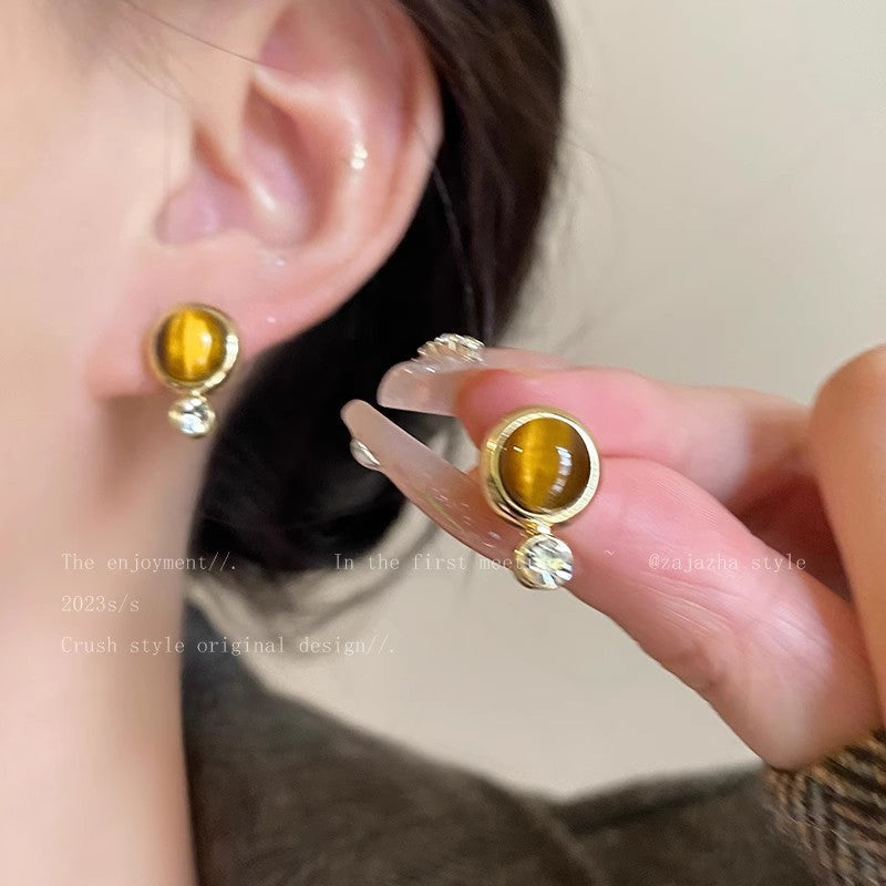 Women's Sier Needle Light Luxury French Retro Geometric Pearl Heart Earrings