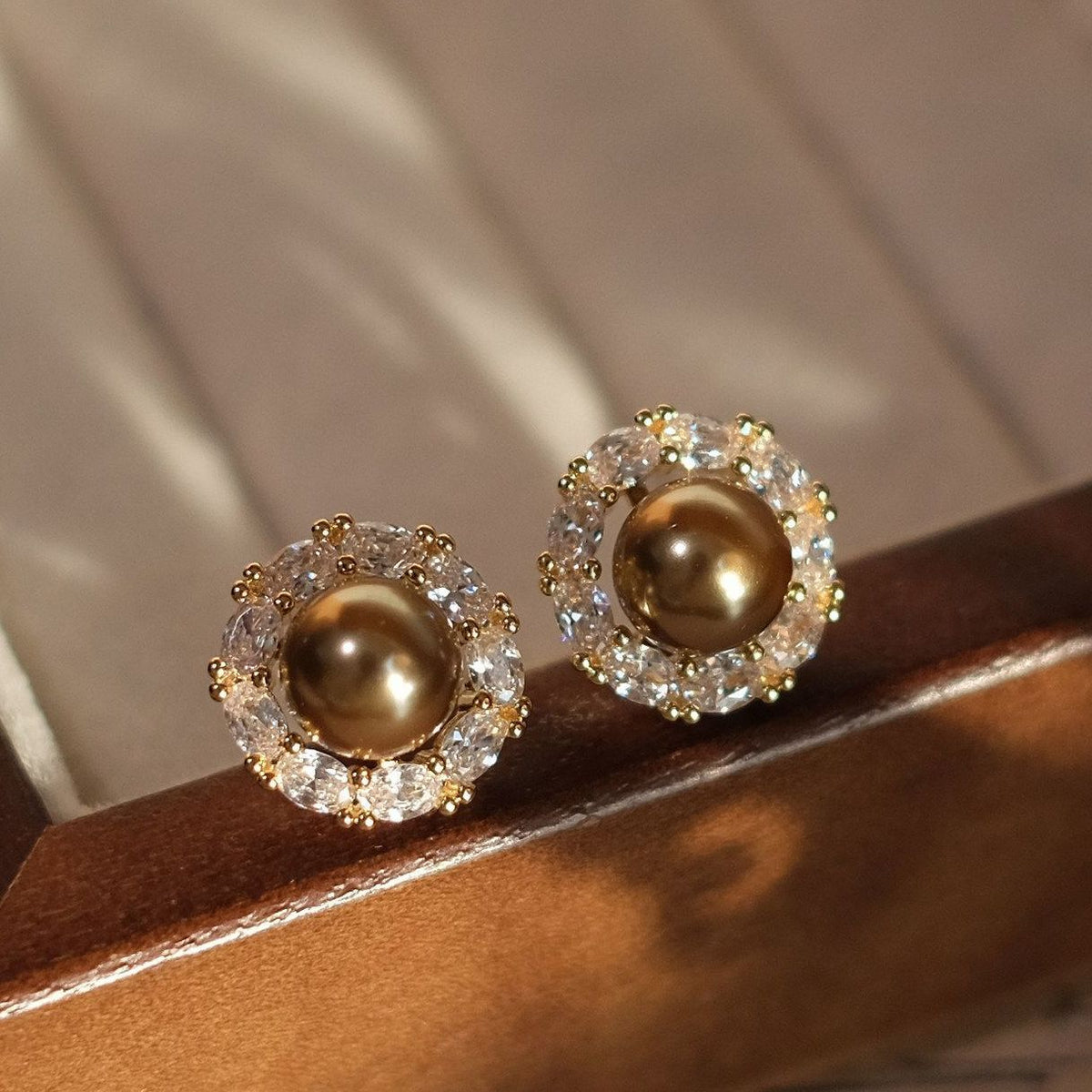 Classic Elegant Light Luxury Minority Round Champagne Pearl Rings