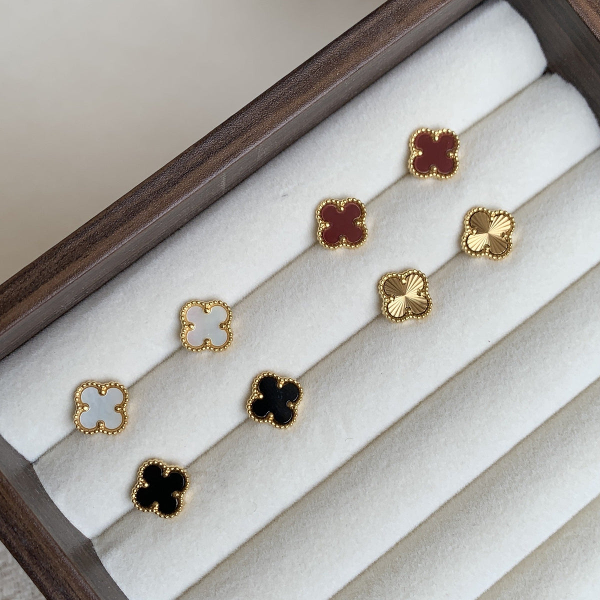Si Lin Niche Four Leaf Clover Ear Large Small Sizes Earrings