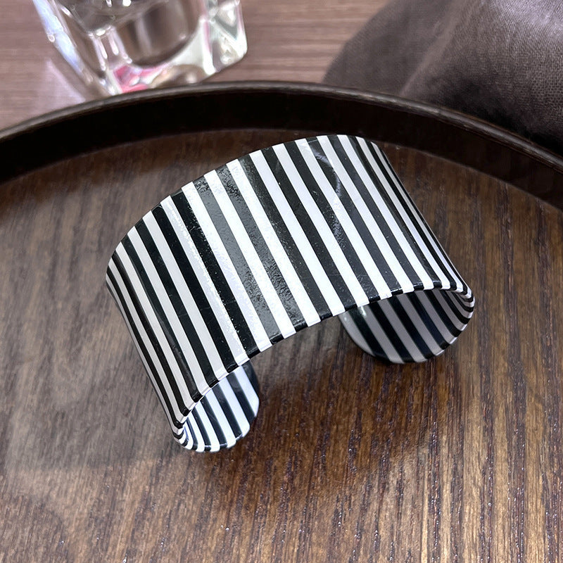 Acrylic Blooming Round Atmospheric Commute Minimalist Niche Bracelet