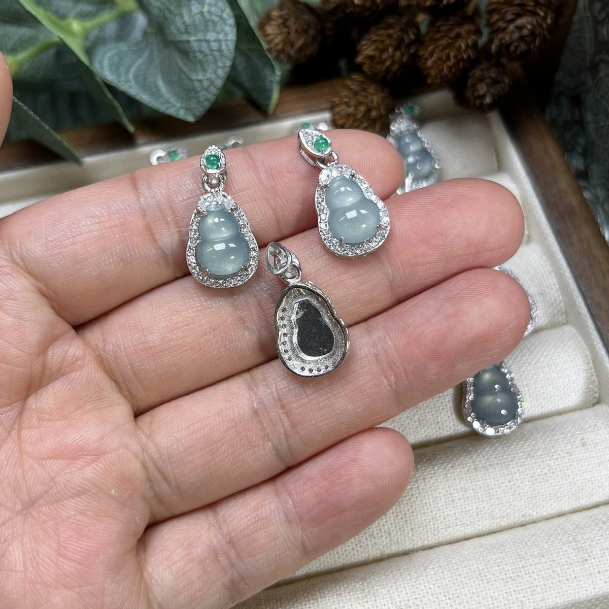 Natural Blue Water Jade Gourd Inlaid Sier White Gold Pendant